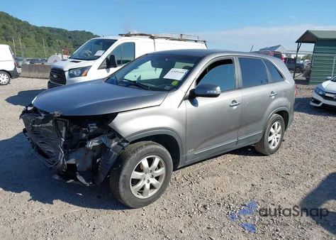 2011 Kia Sorento Lx z USA, uszkodzony, nr VIN 5XYKTCA12BG155381